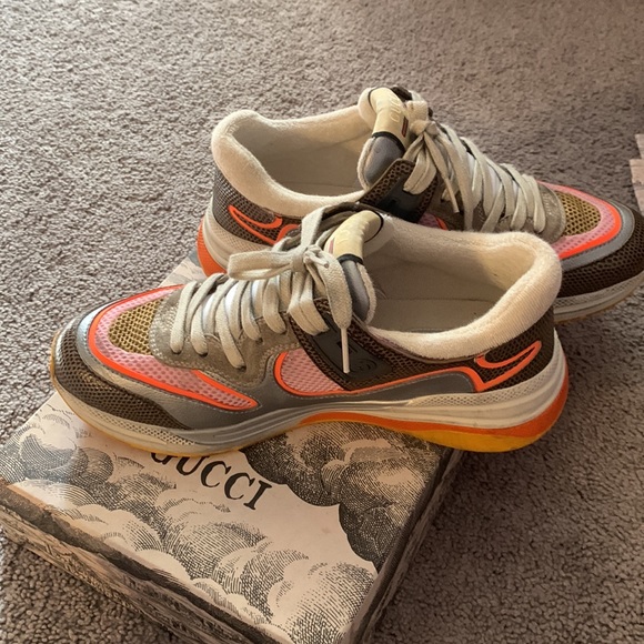 Authentic Gucci ultra space sneakers. Great condition. - Picture 5 of 7